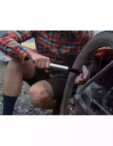 Pompka rowerowa ręczna Mammoth 2 Stage Anyvalve HP HV 120psi Blackburn